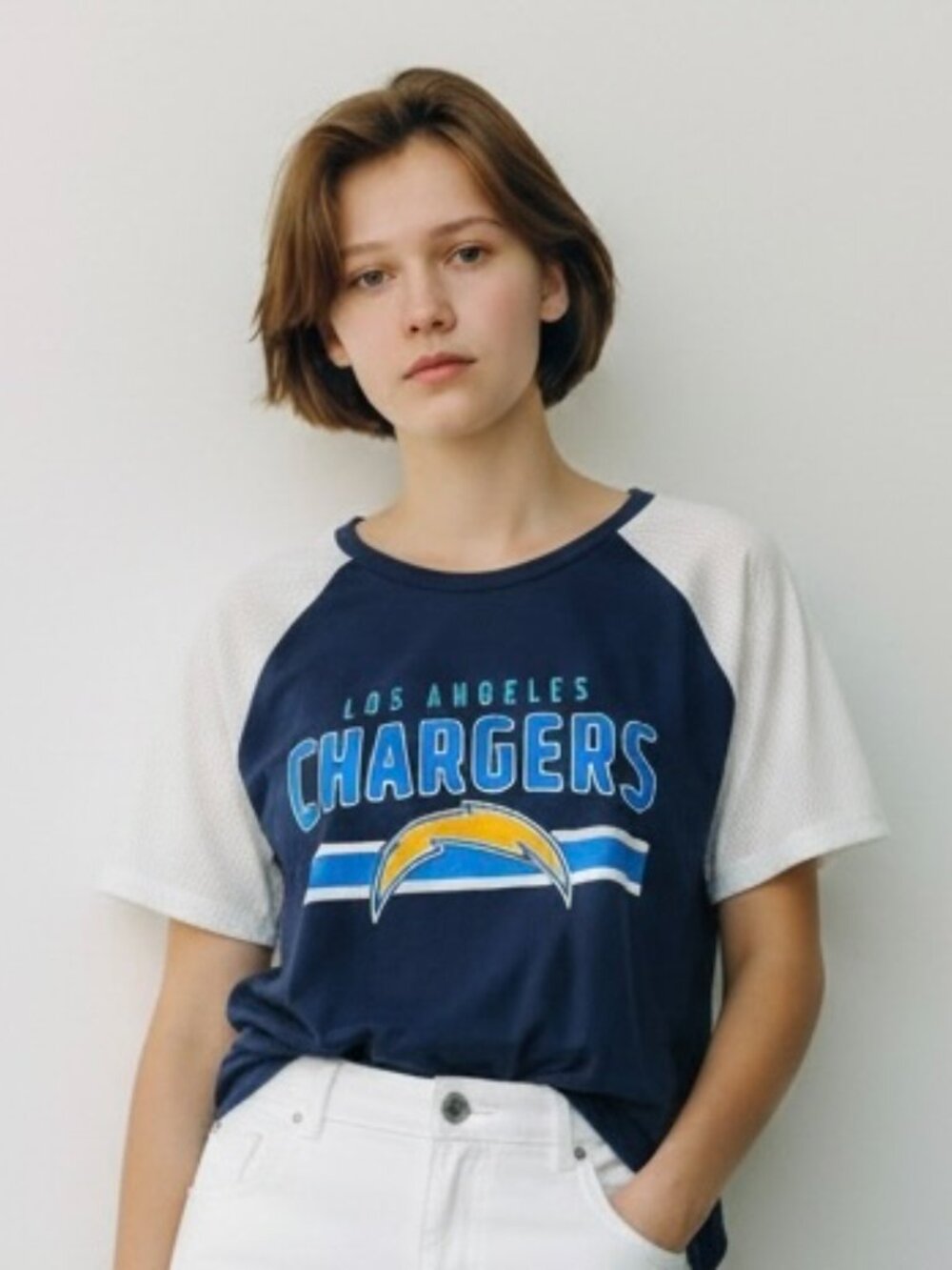 NEW NFL LA Chargers Football Team SS T-Shirt Women’s Sz Medium‎ NWT